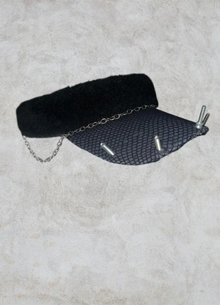 Visiera Punk, brand: Punk, condizioni: Ottime, taglia: Taglia unica, €30.00, €32.20 include la Protezione acquisti