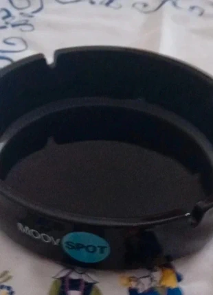 🎉🌸Cendrier publicitaire géant noir moov spot, marca: Collection, estado: Como novo, €8.00, €9.10 inclui Proteção do Comprador
