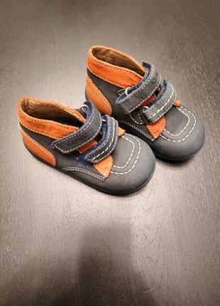 Kickers 22, merk: Kickers, staat: Goed, maat: 22, € 5,00, € 5,95 inclusief Kopersbescherming