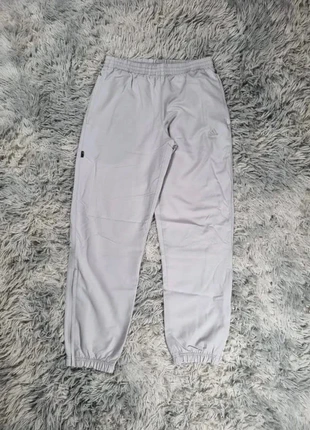 Jogging adidas track pant vintage gris clair brodé y2k 90's, marque: adidas, état: Satisfaisant, taille: M, 16,00 €, 17,50 € Protection acheteurs (Pro) incluse
