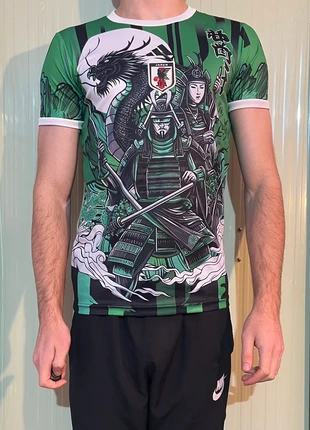 Camiseta fútbol Japón Edición Especial Samurái Dragón Verde T, brand: adidas, condizioni: Nuovo con cartellino, taglia: S, €15.00, €16.45 include la Protezione acquisti