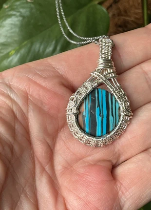 🌸 Turqoois klei hanger ketting 🌸, staat: Heel goed, € 10,00, € 11,20 inclusief Kopersbescherming Pro