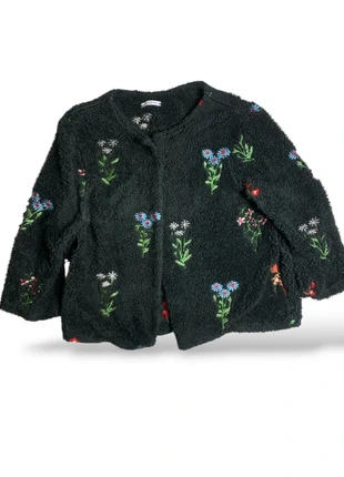 Veste polaire en moumoute noire à fleurs brodées - taille S/M femme, marque: Vintage Dressing, état: Très bon état, taille: S / 36 / 8, 15,00 €, 16,45 € Protection acheteurs incluse