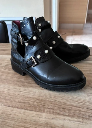 Bottines biker noires à boucles et perles – taille 39, brand: sans marque, condition: Very good, size: 39, €6.00, €7.00 includes Buyer Protection