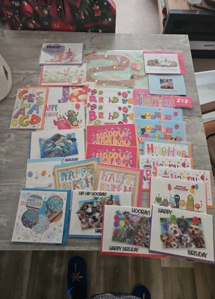 27x verjaardagskaarten (happy birthday), merk: merkloos, staat: Nieuw met prijskaartje, € 8,00, € 9,10 inclusief Kopersbescherming