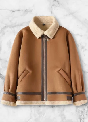 Veste aviateur marron clair doublée en moumoute polaire beige taille M style vintage Y2K streetwear, marque: y2k, état: Très bon état, taille: M, 75,00 €, 79,45 € Protection acheteurs (Pro) incluse