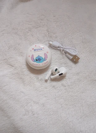 Écouteurs bluetooth Stitch, merk: Stitch, staat: Nieuw zonder prijskaartje, € 8,00, € 9,10 inclusief Kopersbescherming
