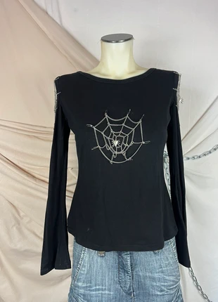 Top with chain and spiderweb details in the center and on the shoulders, marque: Queen of Darkness, état: Très bon état, taille: M / 38 / 10, 46,00 €, 49,00 € Protection acheteurs (Pro) incluse