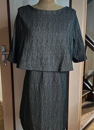 Robe noire et doré de fêtes Mango, marque: Mango, état: Très bon état, taille: L / 40 / 12, 5,00 €, 5,95 € Protection acheteurs incluse