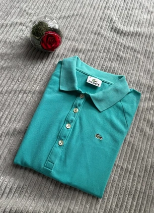 Polo Lacoste bleu logo brodée taille M en très bon état polo 61, marque: Lacoste, état: Très bon état, taille: M / 38 / 10, 8,00 €, 9,10 € Protection acheteurs incluse