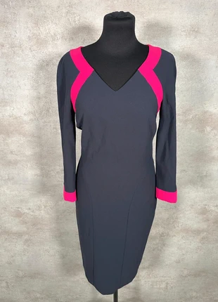 Robe Armani Jeans gris bleu fonce accents rose neon taille L, merk: Armani Jeans, staat: Heel goed, maat: L / 40 / 12, € 30,00, € 32,20 inclusief Kopersbescherming Pro