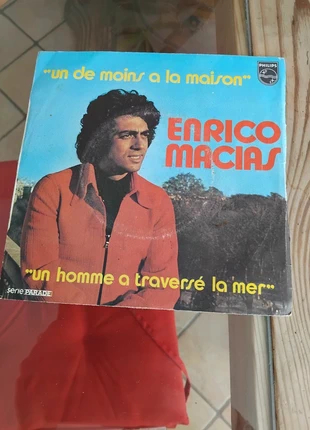 Vinyle 45 t Enrico macias, condition: Very good, €5.00, €5.95 includes Buyer Protection