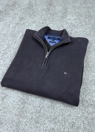 Pull camionneur Tommy Hilfiger marron taille L 100 % coton premium – défaut manche gauche, marke: Tommy Hilfiger, zustand: Gut, größe: L, 22,00 €, 23,80 € inklusive Vinted-Käuferschutz
