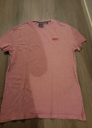 Super dry tshirt, merk: Superdry, staat: Nieuw zonder prijskaartje, maat: M, € 3,00, € 3,85 inclusief Kopersbescherming
