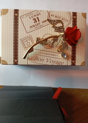Broche avec la boîte, brand: luxe.fr, condition: Very good, €5.00, €5.95 includes Buyer Protection Pro