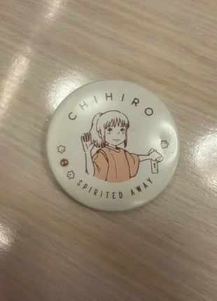Badge officiel Chihiro - Le voyage de Chihiro, marque: Studio Ghibli, état: Neuf sans étiquette, 7,00 €, 8,05 € Protection acheteurs incluse