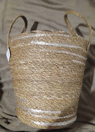 Panier en osier neuf, marque: Maisons du Monde, état: Neuf avec étiquette, 15,00 €, 16,45 € Protection acheteurs incluse