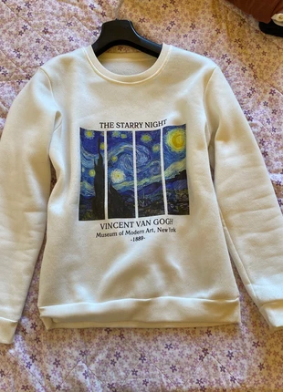 Sweatshirt “The Starry Night”, état: Très bon état, taille: M / 38 / 10, 4,00 €, 4,90 € Protection acheteurs incluse