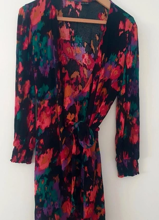 Robe Colorée portefeuille T40, merk: Bodyflirt, staat: Heel goed, maat: L / 40 / 12, € 12,00, € 13,30 inclusief Kopersbescherming