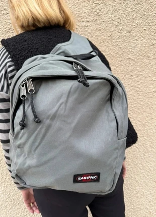 Sac à dos Bandoulière Eastpack gris, brand: Eastpak, condition: Satisfactory, €5.00, €5.95 includes Buyer Protection Pro