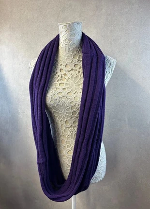 Écharpe tube violette en maille côtelée douce – Lot MI35, condition: Very good, €6.80, €7.84 includes Buyer Protection Pro