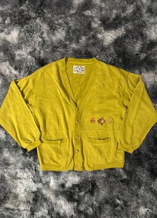 Cardigan vintage verde ricamo crest | stile 90s | unisex oversize, brand: Vintage Dressing, condizioni: Nuovo senza cartellino, taglia: XL, €24.99, €26.94 include la Protezione acquisti