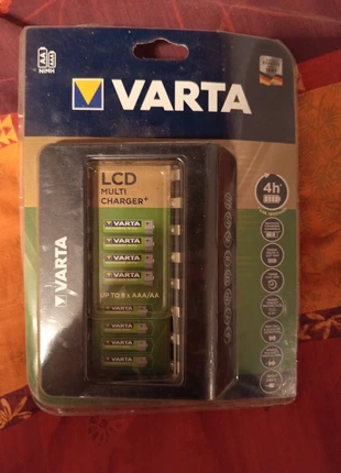 Batterie varta rechargeable, pille., brand: VARTA, condizioni: Nuovo con cartellino, €15.00, €16.45 include la Protezione acquisti