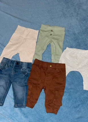 Bekleidungspaket Baby Hosen, marke: Baby, zustand: Sehr gut, größe: 1-3 Monate / 56, 15,00 €, 16,45 € inklusive Vinted-Käuferschutz