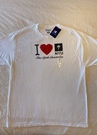 Tshirt Champion nuova, new tshirt, nieuw tshirt, neues tshirt, t-shirt neuf, brand: Champion, condizioni: Nuovo con cartellino, taglia: XL / IT 46 / EU 42, €13.00, €14.35 include la Protezione acquisti