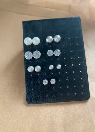 Lot de 7 paires de boucles d’oreilles fantaisie, état: Neuf sans étiquette, 9,00 €, 10,15 € Protection acheteurs incluse