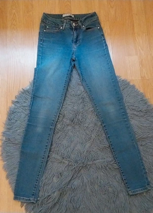 Calças Jeans skinny azul, cintura média, confortáveis, marque: Primark, état: Très bon état, taille: XXS / 32 / 4, 3,00 €, 3,85 € Protection acheteurs incluse