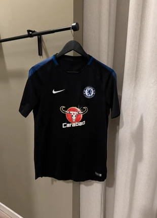 Nike voetbalshirt, merk: Nike, staat: Goed, maat: S, € 15,00, € 16,45 inclusief Kopersbescherming