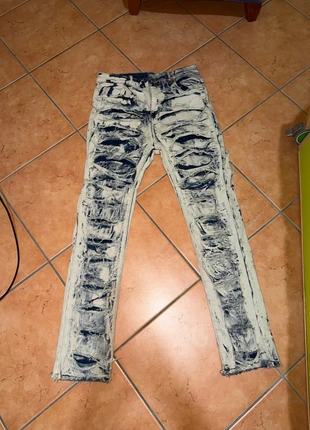 Jeans Destroyed, marque: Denim, état: Neuf avec étiquette, taille: L, 25,00 €, 26,95 € Protection acheteurs incluse