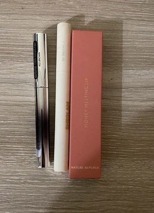 3 produits : lip gloss + mascara + highlighter yeux, marque: YesStyle, état: Neuf avec étiquette, 12,00 €, 13,30 € Protection acheteurs incluse