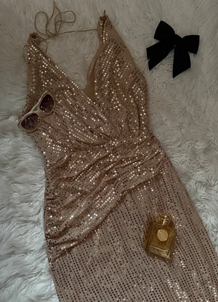 Gold Christmas Pailettes Dress, merk: Zara, staat: Heel goed, maat: M / 38 / 10, € 35,00, € 37,45 inclusief Kopersbescherming