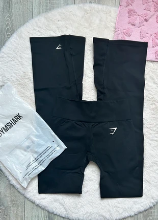 Gymshark vital sculpt seamless flared leggings, brand: Gymshark, condizioni: Nuovo con cartellino, taglia: M / IT 42 / EU 38, €44.95, €47.90 include la Protezione acquisti