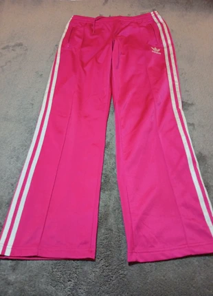 Jogging Adidas femme taille L, brand: adidas, condition: Very good, size: L / 40 / 12, €35.00, €37.45 includes Buyer Protection