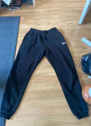 Jogging reedbok, marque: Reebok, état: Très bon état, taille: S, 10,00 €, 11,20 € Protection acheteurs incluse