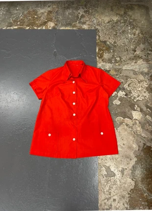 Chemise à boutons rouge col pointu 70’s Vintage, marque: Vintage Dressing, état: Bon état, taille: XL / 42 / 14, 4,99 €, 5,94 € Protection acheteurs (Pro) incluse