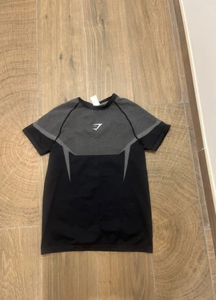 TEE shirt onyx, marque: Gymshark, état: Très bon état, taille: XL, 80,00 €, 84,70 € Protection acheteurs incluse