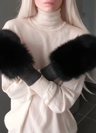 Double layered Wool pelliccia winter mittens gloves, brand: volpe, condizioni: Nuovo senza cartellino, taglia: Taglia unica, €65.00, €68.95 include la Protezione acquisti