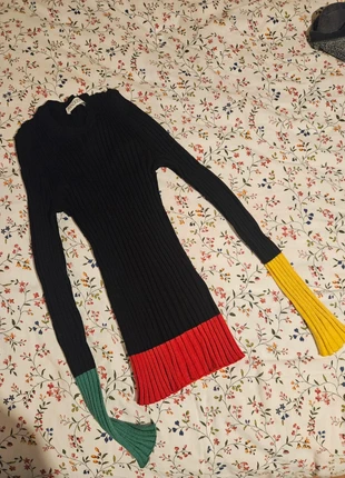 JW Anderson
Black & Multicolour Colourblock Merino Ribbed Sweater, marca: J.W. Anderson, estado: Muito bom, tamanho: S / 36 / 8, €250.00, €263.20 inclui Proteção do Comprador