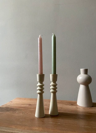 Leuke set cremekleurige “Totem” kaarsenhouders, staat: Heel goed, € 13,50, € 14,88 inclusief Kopersbescherming
