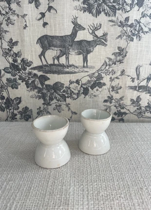 Paire de coquetiers diabolos en faïence blanche, staat: Goed, € 12,00, € 13,30 inclusief Kopersbescherming Pro