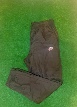 Nike Jogging Noir Streetwear – Confort Max – Taille S/M, marca: Nike, estado: Muito bom, tamanho: M, €20.00, €21.70 inclui Proteção do Comprador