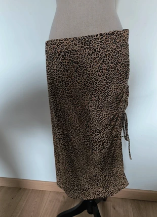 Jupe longue imprimé léopard froncée – Shein Curve – Taille 2XL – Très bon état, marque: Shein, état: Très bon état, taille: XXL / 44 / 16, 7,99 €, 9,09 € Protection acheteurs incluse