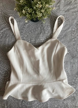 Top peplum volantes y lazadas, marque: Bershka, état: Très bon état, taille: L / 40 / 12, 6,00 €, 7,00 € Protection acheteurs incluse