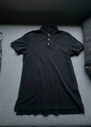 Tommy Hilfiger Polo, merk: Tommy Hilfiger, staat: Heel goed, maat: S, € 4,00, € 4,90 inclusief Kopersbescherming