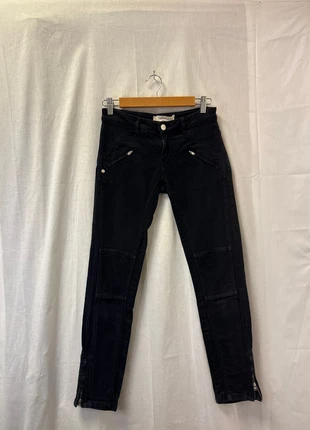 Jean noir athé de Vanessa Bruno, marque: Vanessa Bruno, état: Très bon état, taille: XS / 34 / 6, 12,90 €, 14,25 € Protection acheteurs (Pro) incluse