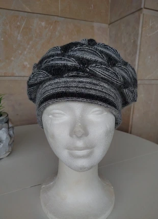 Bonito Gorro en Gris y Negro 🔝🎄, marque: Local, état: Très bon état, taille: Taille unique, 5,00 €, 5,95 € Protection acheteurs incluse